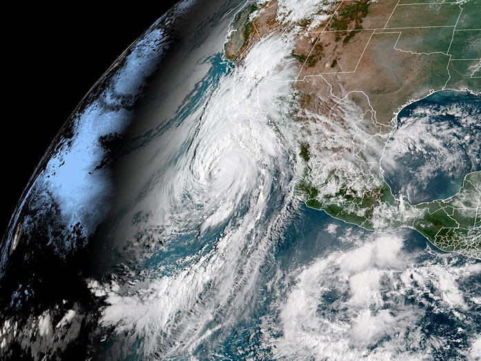 Huracán Hilary avanza hacia el noroeste de México como categoría 3