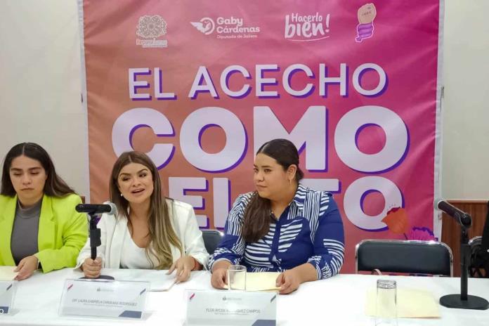 Diputados quieren tipificar el acecho como un delito en Jalisco