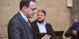 Indignación en Austria: condenan a actor pedófilo a dos años de cárcel, sin entrada en prisión