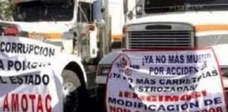 Denuncian corrupción de la Policía Vial Municipal de El Salto y grúas; multan a camiones de carga y les cobran $15 mil 