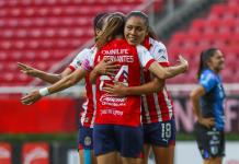 Chivas invictas derrotan al Querétaro en la Liga MX femenil