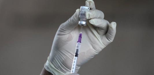 EE.UU. autoriza vacunas de Moderna y Pfizer contra las nuevas variantes de la covid