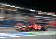 Sainz responde a Leclerc y logra el mejor tiempo en Singapur