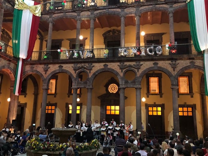 Ofrecen Fiesta Mexicana la Orquesta Típica de Jalisco, el Coro del Estado y el Mariachi Nuevo Chapala