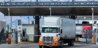 Transportistas ven freno de exportaciones en Ciudad Juárez por crisis migrante