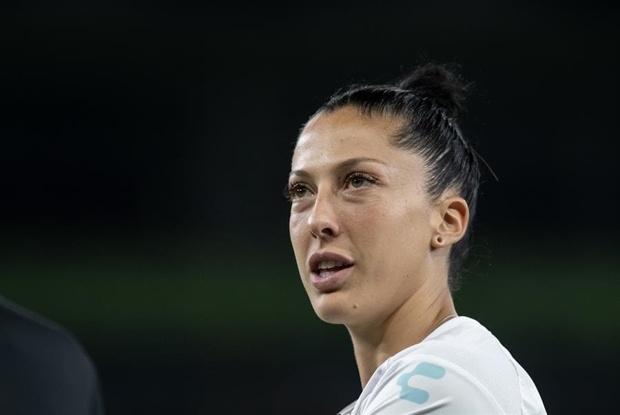 Confirman condena por agresión sexual contra el exjefe del fútbol español por el beso a Jenni Hermoso Confirman condena por agresión sexual contra el exjefe del fútbol español por el beso a Jenni Hermoso
