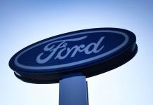 Sindicato canadiense amplía 24 horas las negociaciones para llegar a un acuerdo con Ford