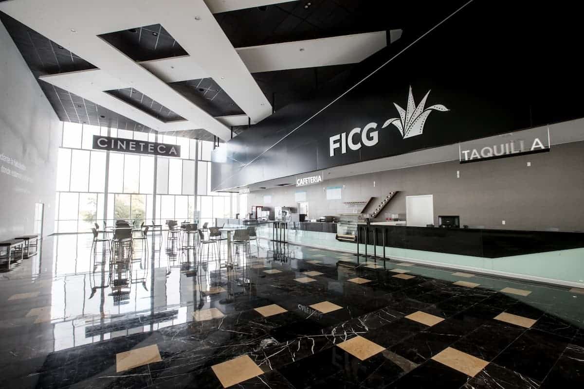 Encuentros con autores, espacios de reflexión y largometrajes catalanes llegan a la Cineteca FICG por la FIL 39