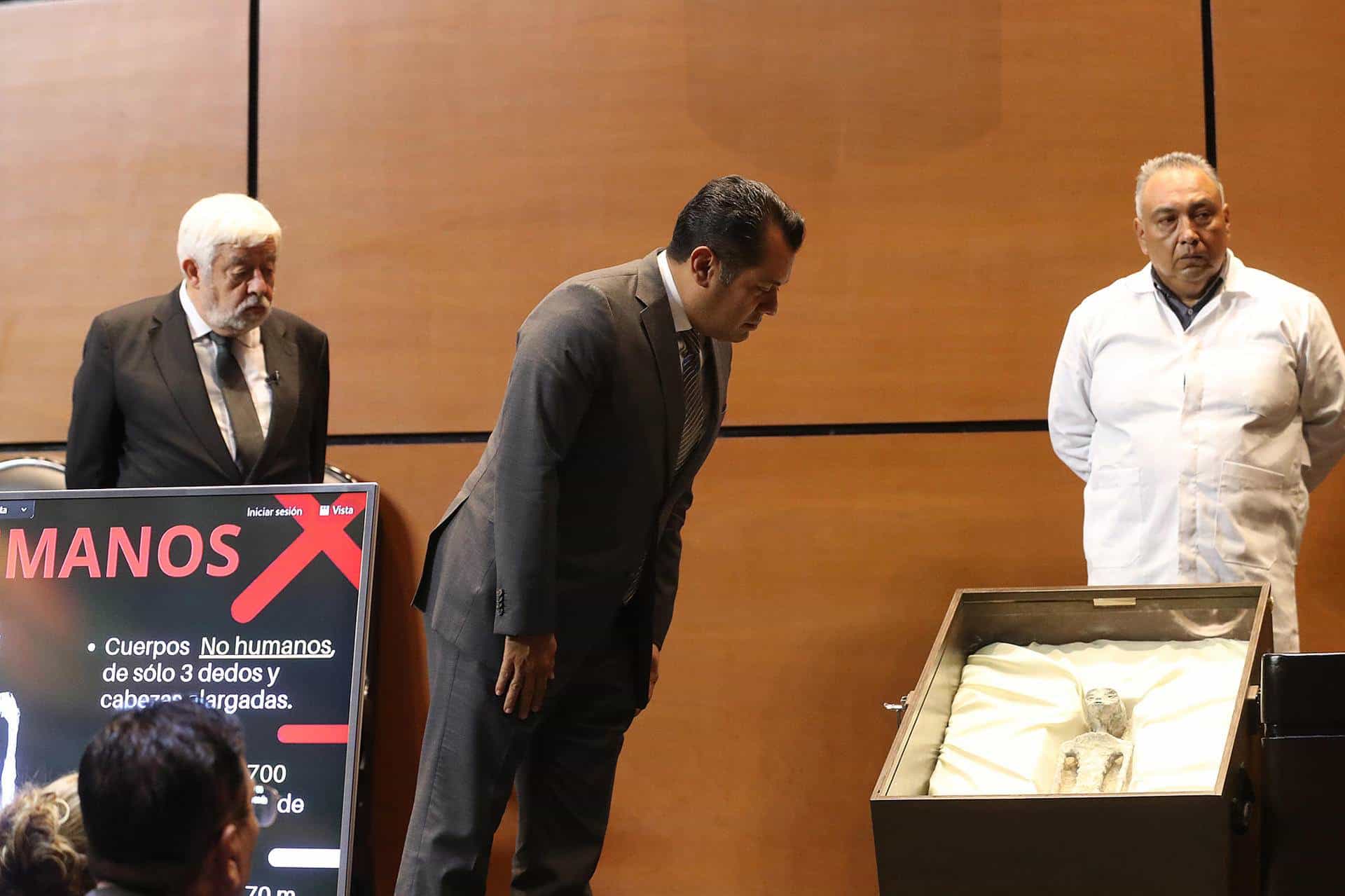 No hay evidencia del origen alienígena de los restos presentados en el Congreso mexicano