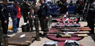 Congresistas de EEUU proponen una ley para controlar el tráfico de armas hacia México