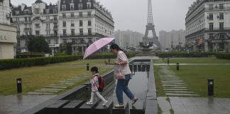 Una copia de la torre Eiffel en Hangzhou, sede de los Juegos Asiáticos