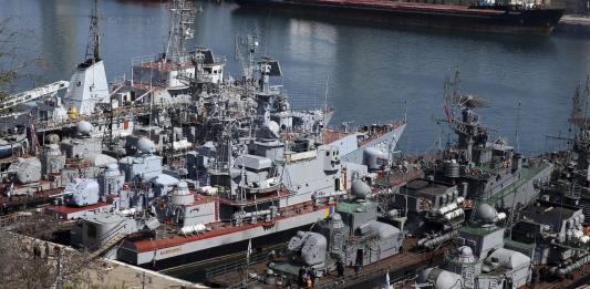Ucrania bombardeó cuartel general de la flota rusa en Crimea, según responsable ruso