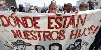 La paciencia de los familiares de los 43 estudiantes de Ayotzinapa se agota en víspera del noveno aniversario