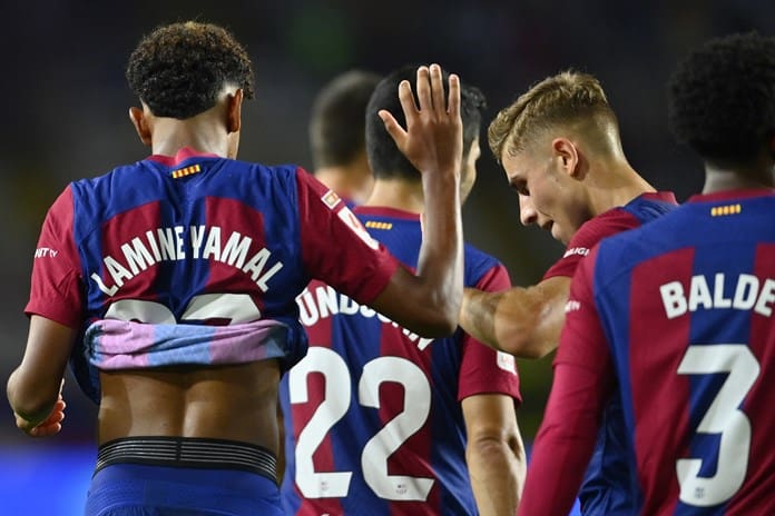 El Barcelona renueva a su joya Lamine Yamal hasta 2026