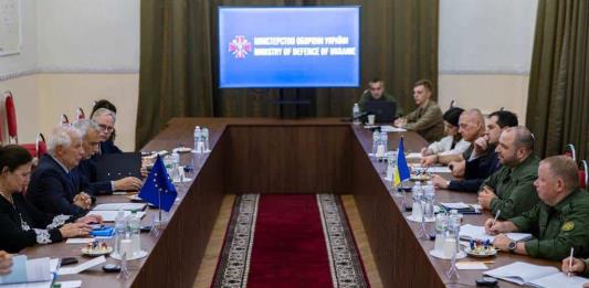 Cancilleres de UE prometen apoyo duradero a Ucrania en reunión histórica en Kiev