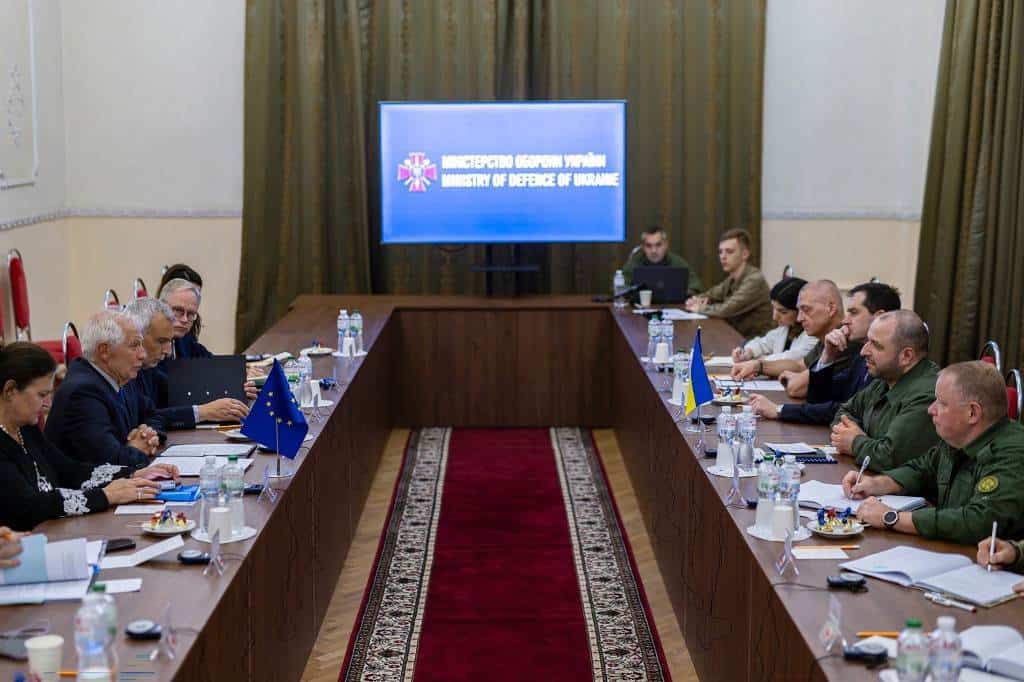 Cancilleres de UE prometen apoyo duradero a Ucrania en reunión histórica en Kiev