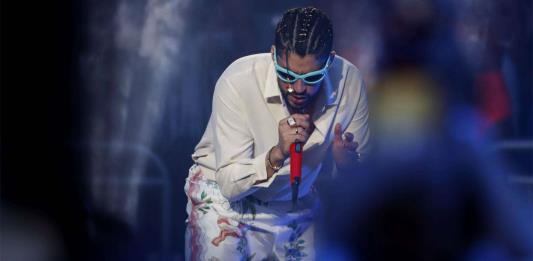 El anuncio del show de Bad Bunny en el Super Bowl enfurece a los trumpistas