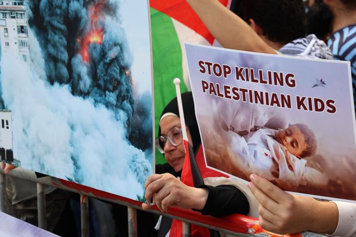 Israel descarta tregua para que entre ayuda humanitaria a Gaza Israel descarta tregua para que entre ayuda humanitaria a Gaza