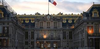 Evacuan de nuevo el Palacio de Versalles en Francia por alerta de bomba