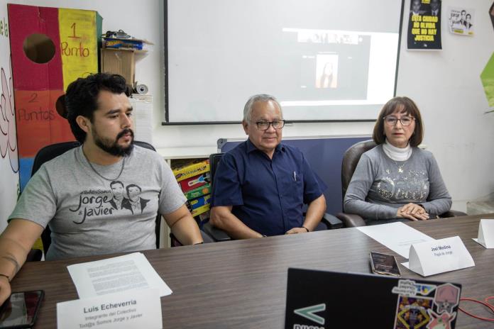 Sentencian a militares a 90 años de cárcel por el asesinato de dos estudiantes del Tecnológico de Monterrey Sentencian a militares a 90 años de cárcel por el asesinato de dos estudiantes del Tecnológico de Monterrey