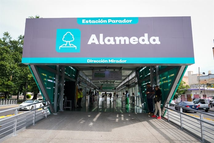 Prometen que en marzo quedará resuelta la falta de camiones del Macrobús Prometen que en marzo quedará resuelta la falta de camiones del Macrobús