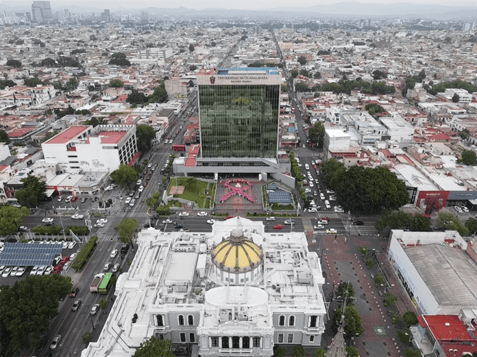 Se unen a la lucha contra el cáncer de mama 