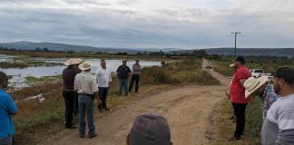 Anuncian limpieza de lirios en "Estero de Becerra" en Tototlán para apoyar a pescadores