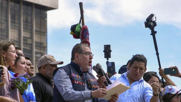 Arévalo insiste en renunciar al impuesto general de Guatemala