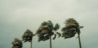 La tormenta Norma sale de Baja California Sur pero avanza hacia el noroeste de México
