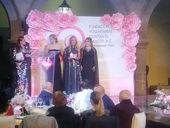Cumplen diez años asociación civil Reconstruyendo Vidas para mujeres que vencieron el cáncer de mama. Cumplen diez años asociación civil Reconstruyendo Vidas para mujeres que vencieron el cáncer de mama.