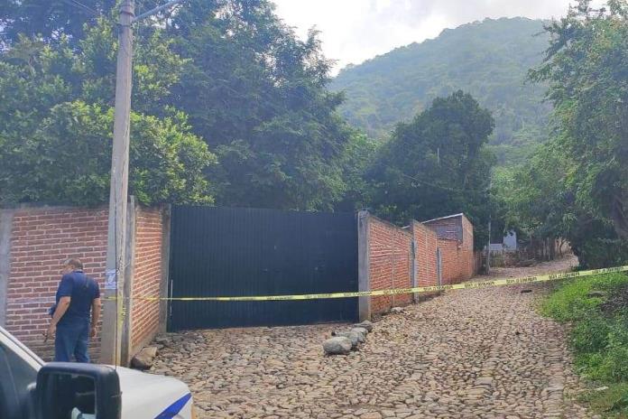Un muerto y dos heridos tras disputa entre vecinos en La Aldaba, agresor continúa prófugo Un muerto y dos heridos tras disputa entre vecinos en La Aldaba, agresor continúa prófugo
