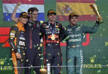 Max Verstappen gana el Gran Premio de Brasil y Checo en un cierre de película termina cuarto