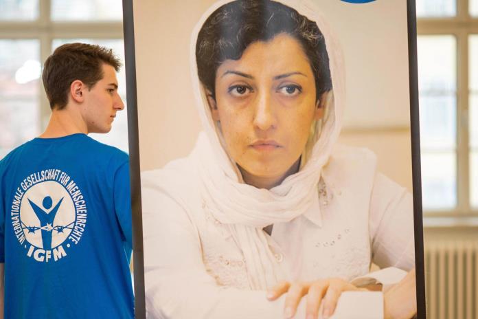 Irán detiene a Narges Mohammadi, Nobel de la Paz 2023, en Mashhad Irán detiene a Narges Mohammadi, Nobel de la Paz 2023, en Mashhad