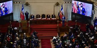 Boric convoca plebiscito por nueva propuesta de Constitución conservadora para Chile