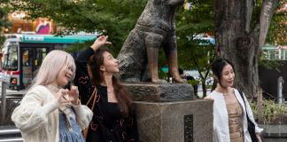 Tokio recuerda el centenario del fiel perro Hachiko