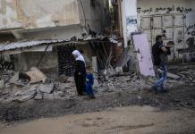 Palestinos en Cisjordania quieren volver con sus familias en la bombardeada Gaza