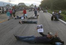 Miles de migrantes retiran bloqueo carretero en México tras acuerdo con autoridades