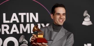 El mexicano Edgar Barrera, único latino en optar a las categorías generales de los Grammy