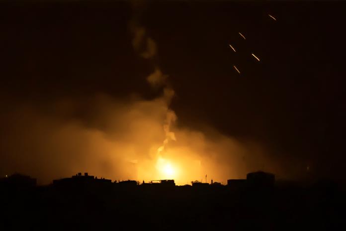 Ocho combatientes pro-Irán muertos en bombardeos de EEUU en Siria (ONG) Ocho combatientes pro-Irán muertos en bombardeos de EEUU en Siria (ONG)