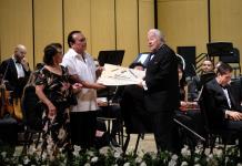 El director José Guadalupe y la violinista Angélica Olivo participarán en el cuarto programa de la Orquesta Filarmónica de Jalisco