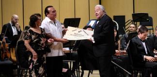 El director José Guadalupe y la violinista Angélica Olivo participarán en el cuarto programa de la Orquesta Filarmónica de Jalisco