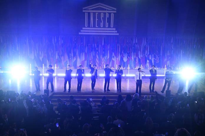 El grupo Seventeen rejuvenece la Unesco con su K-Pop El grupo Seventeen rejuvenece la Unesco con su K-Pop