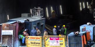 Rescatistas necesitarán 2 días más para evacuar a obreros de un túnel en India