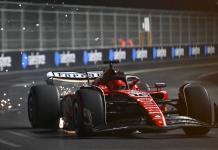 Ferrari domina los primeros ensayos de un caótico GP de Las Vegas