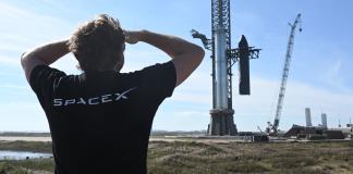 Cuenta atrás para la primera caminata espacial de Space X