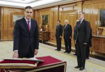 Sánchez jura como presidente del gobierno de España, la oposición sigue movilizada