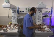 Más de 30 bebés evacuados del hospital Al Shifa en Gaza