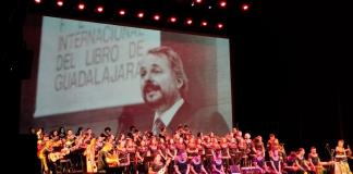 Con folclor latinoamericano y un homenaje a Raúl Padilla López, Cantoamérica celebra su 30 aniversario 