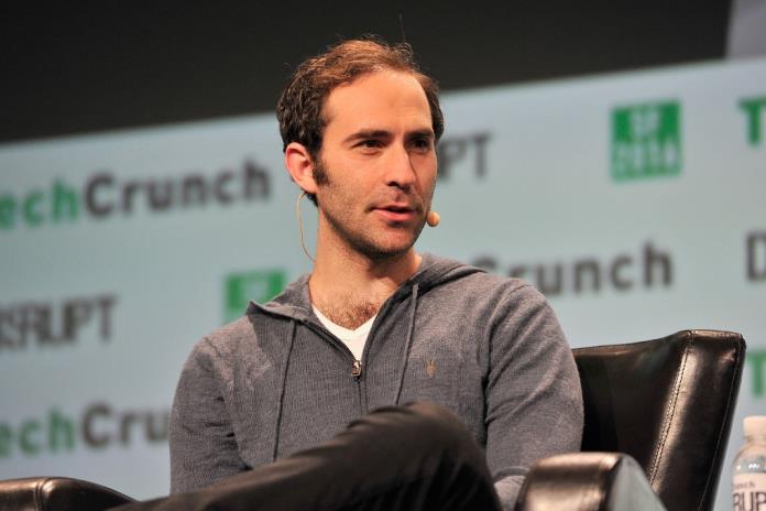 Cofundador de Twitch Emmett Shear será el nuevo director interino de OpenAI