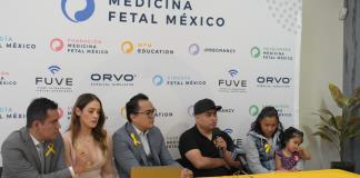 Un milagro m&eacute;dico: Karla vence la espina b&iacute;fida doble y corre hacia un futuro brillante